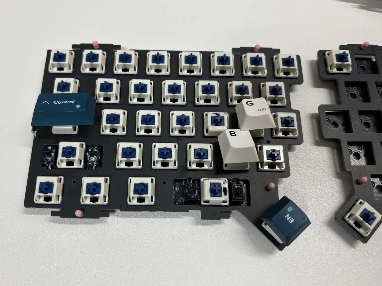 キースイッチ取り付け(左側途中)