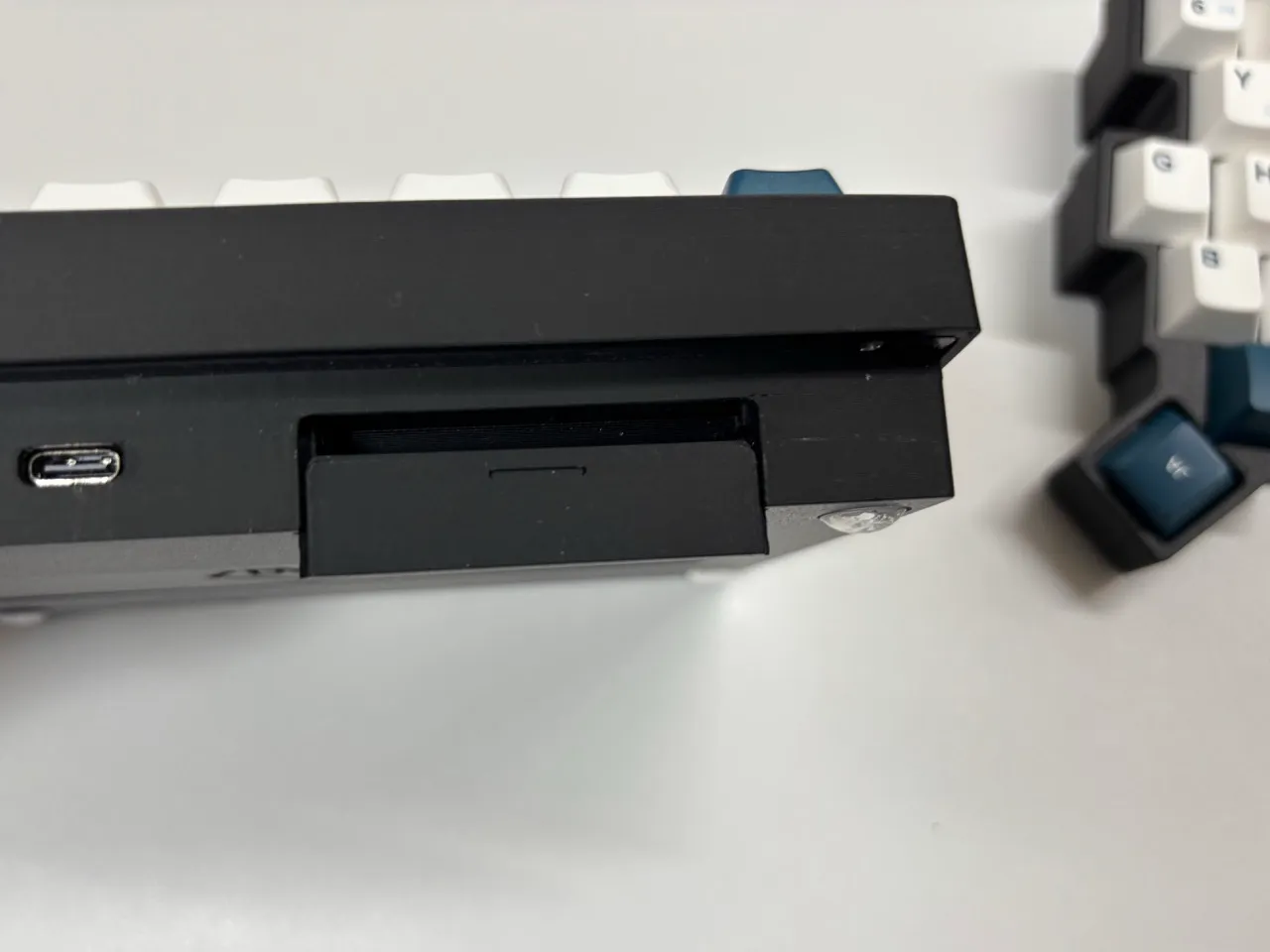 電池カバーの取り付け(ロック)