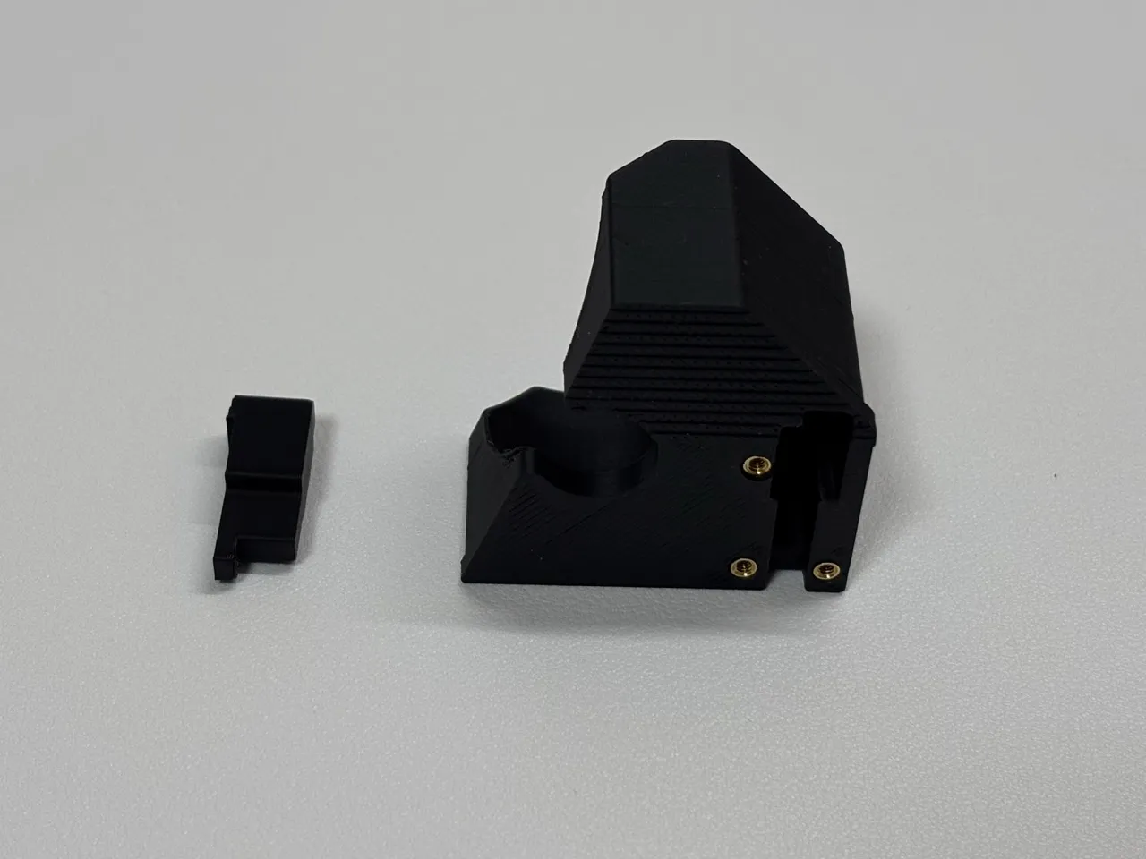 トラックボールケース（側面）